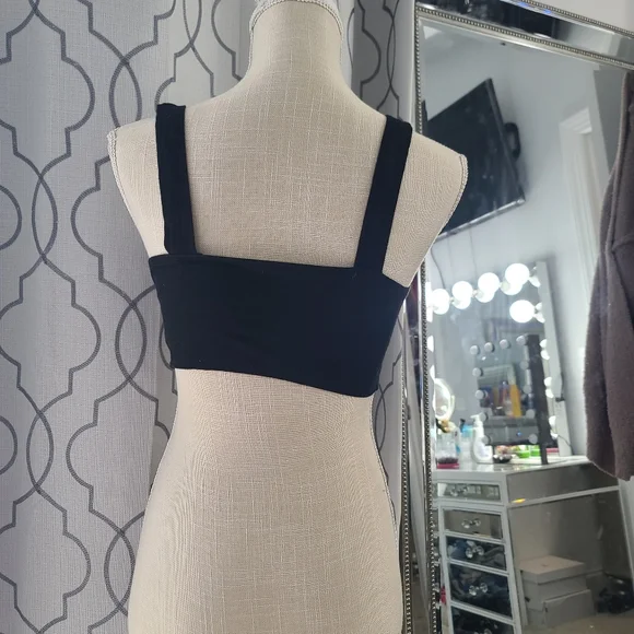 Top - Picture 2 of 2